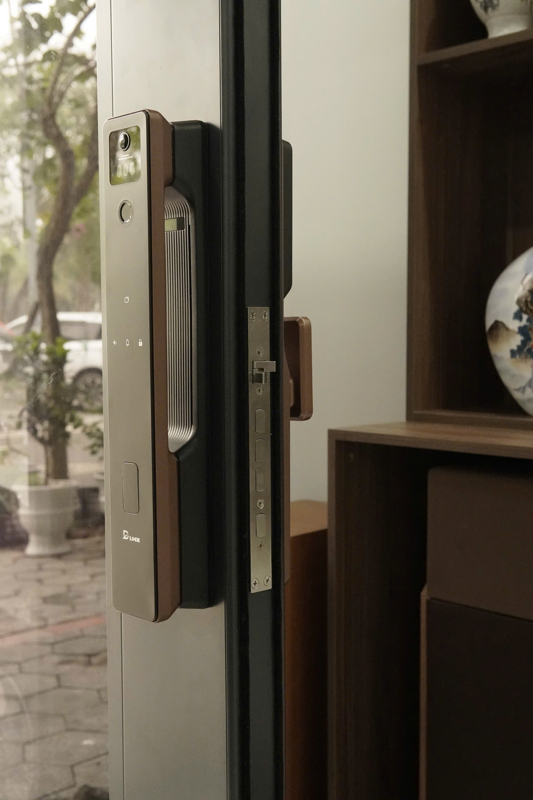 khóa cửa cao cấp