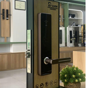 Khóa thẻ từ khách sạn DLZ.2.7006