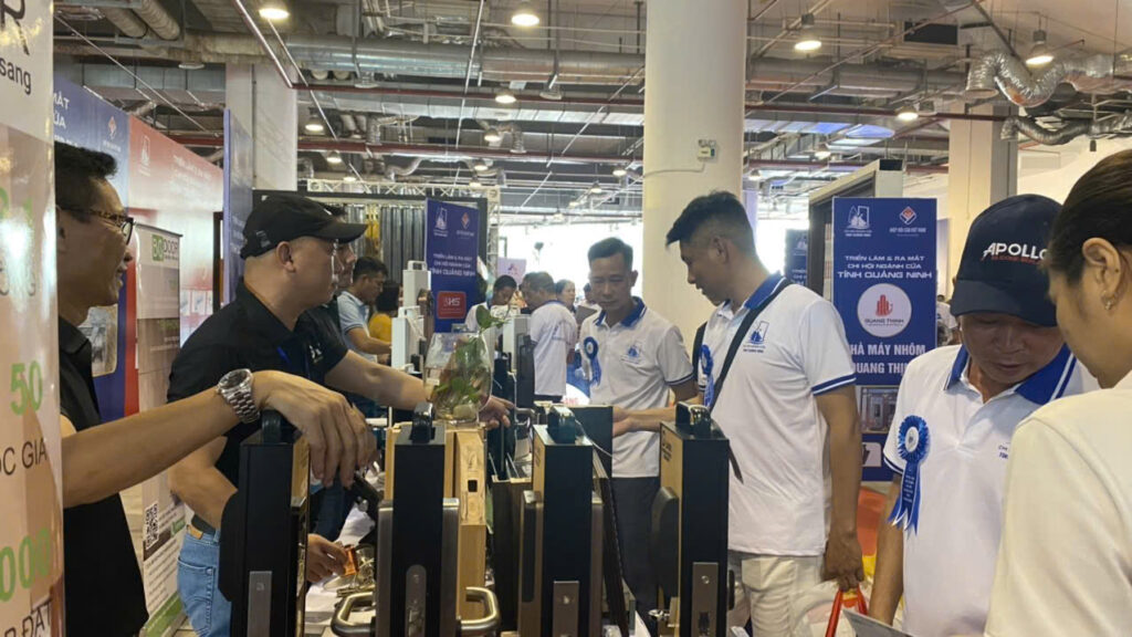 khóa vân tay tại quảng ninh