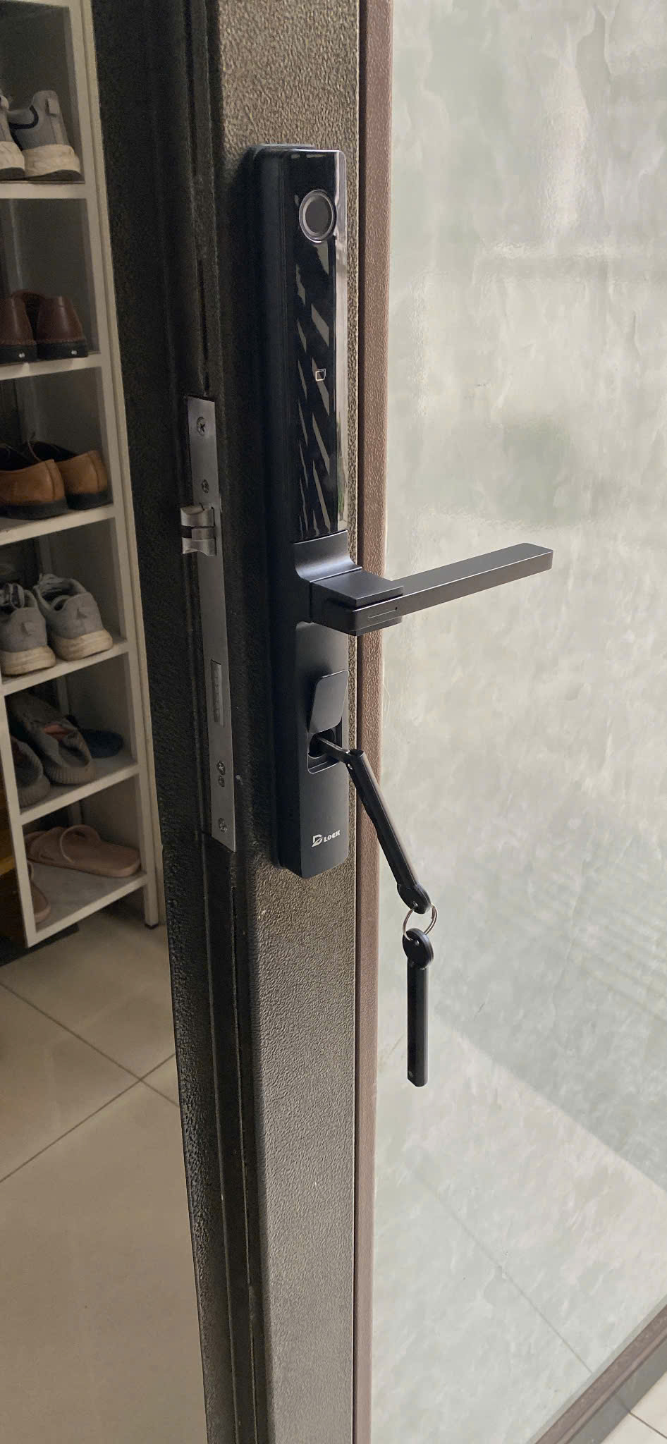 Khóa Tay Gạt Cửa Nhôm Xingfa